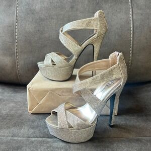 Shi by Journeys Metallic Glitter Platform Heels Women's 6.5 Strappy‎ Stilettos